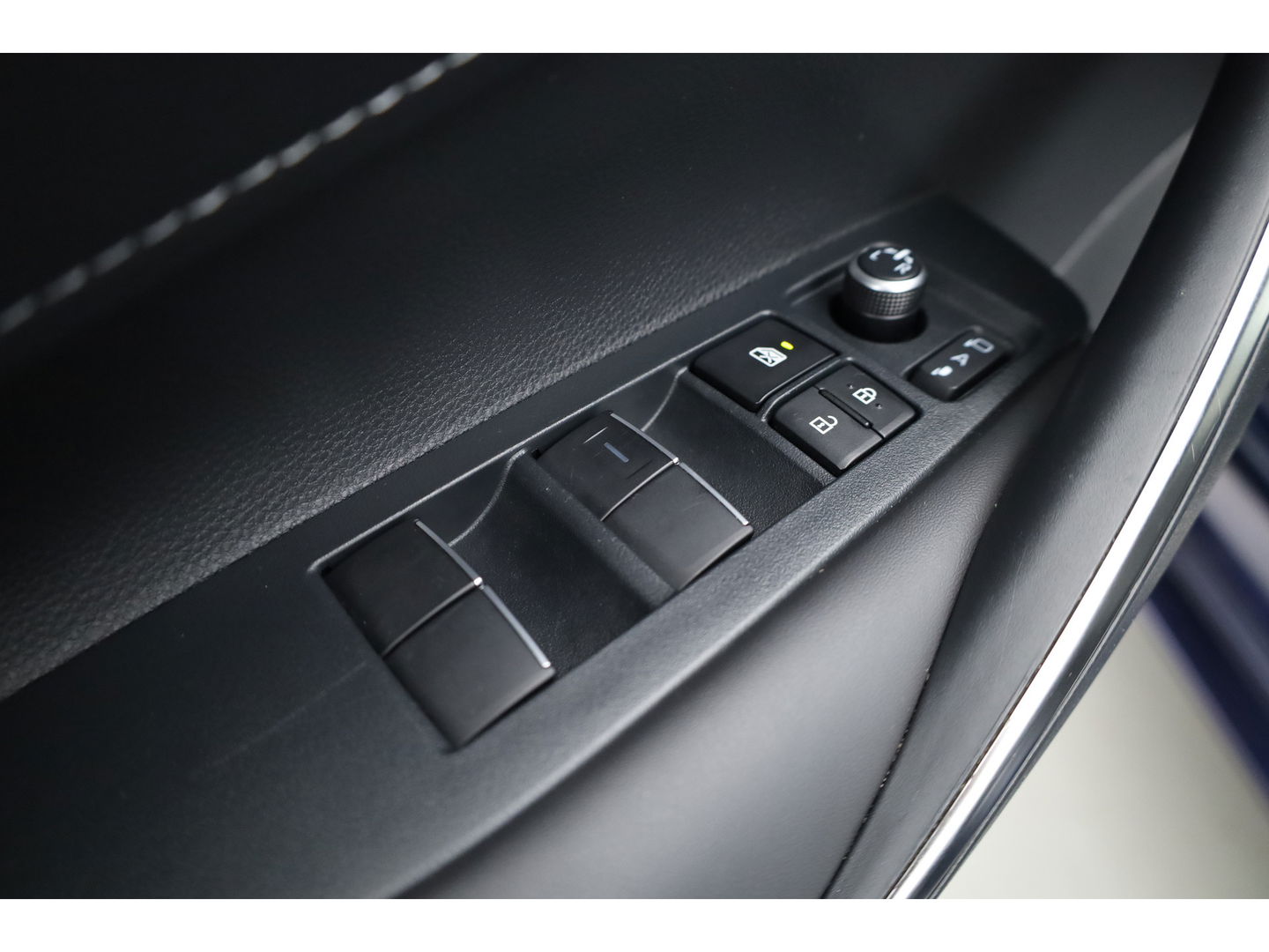 Toyota Corolla Touring Sports 1.8 First Edition Hybrid 140 | Adapt. Cruise | Stoel- Stuurverw. | Keyless | Camera | Apple CarPlay & Android Auto