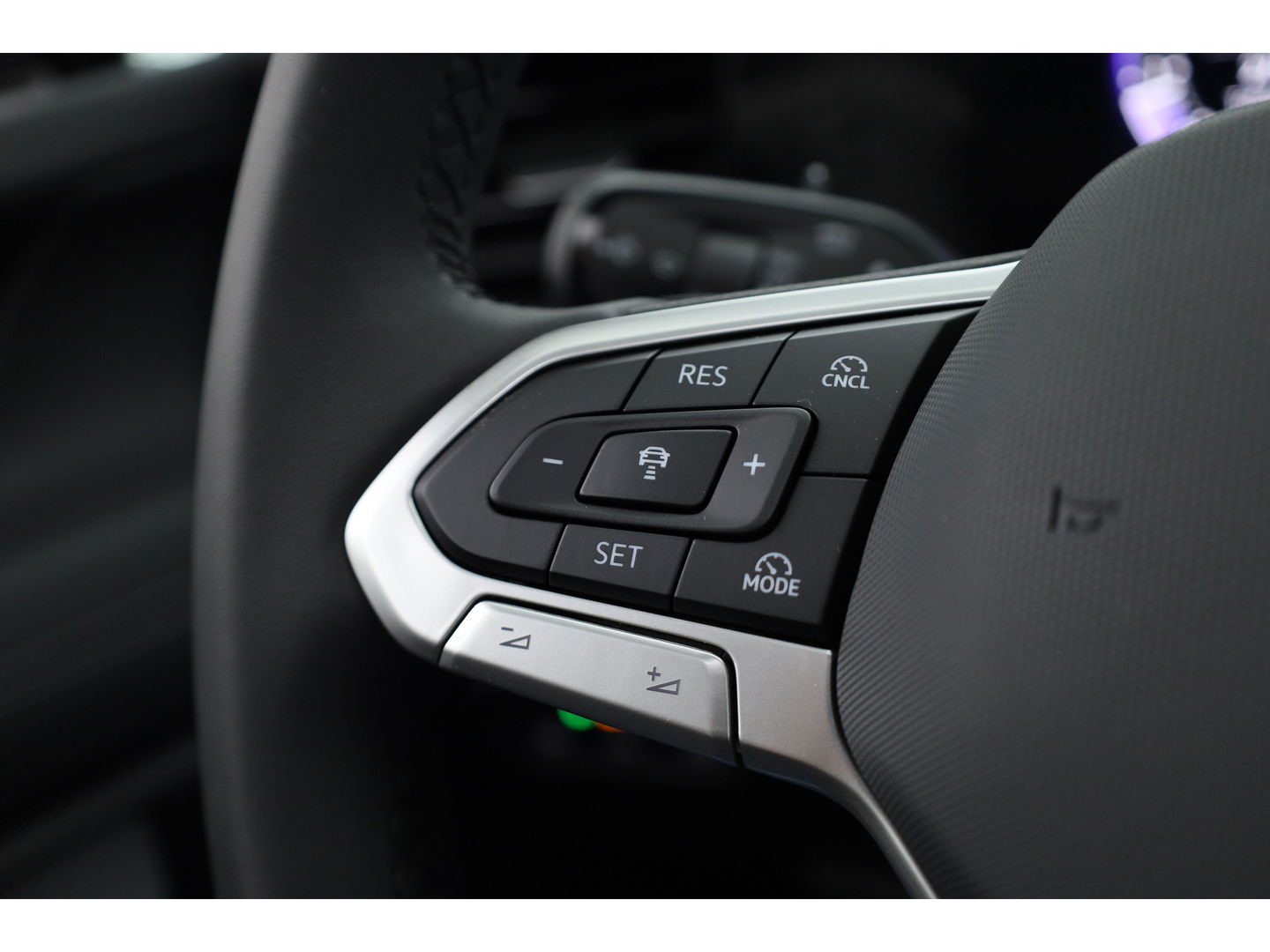 Volkswagen Tayron 1.5 eTSI Life Edition 7p. | Panoramadak | Elek. Trekhaak | Adapt. Cruise | Stoel- Stuurverw/ | Apple CarPlay | Dodehoekdet.