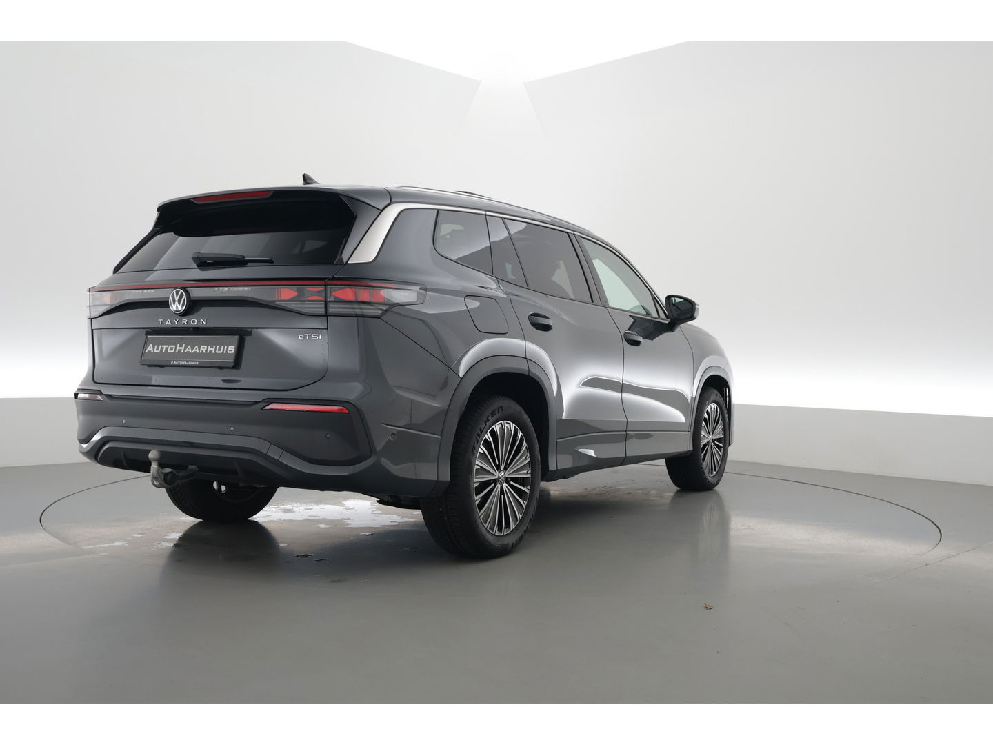 Volkswagen Tayron 1.5 eTSI Life Edition 7p. | Panoramadak | Elek. Trekhaak | Adapt. Cruise | Stoel- Stuurverw/ | Apple CarPlay | Dodehoekdet.