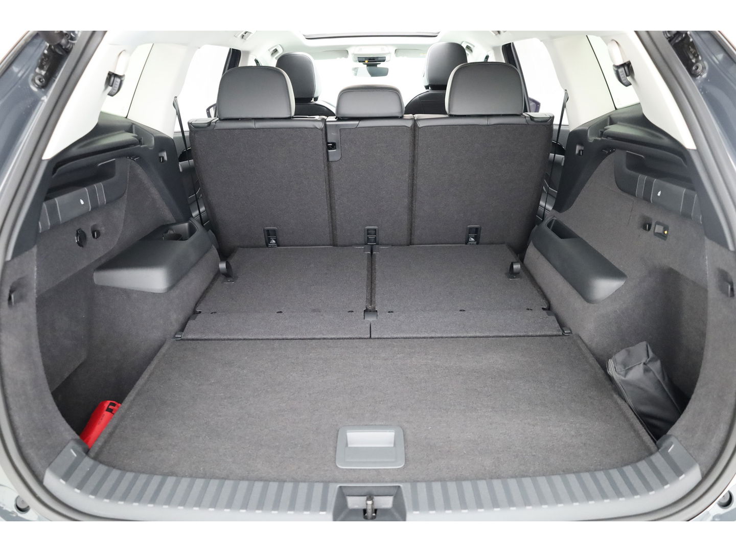 Volkswagen Tayron 1.5 eTSI Life Edition 7p. | Panoramadak | Elek. Trekhaak | Adapt. Cruise | Stoel- Stuurverw/ | Apple CarPlay | Dodehoekdet.