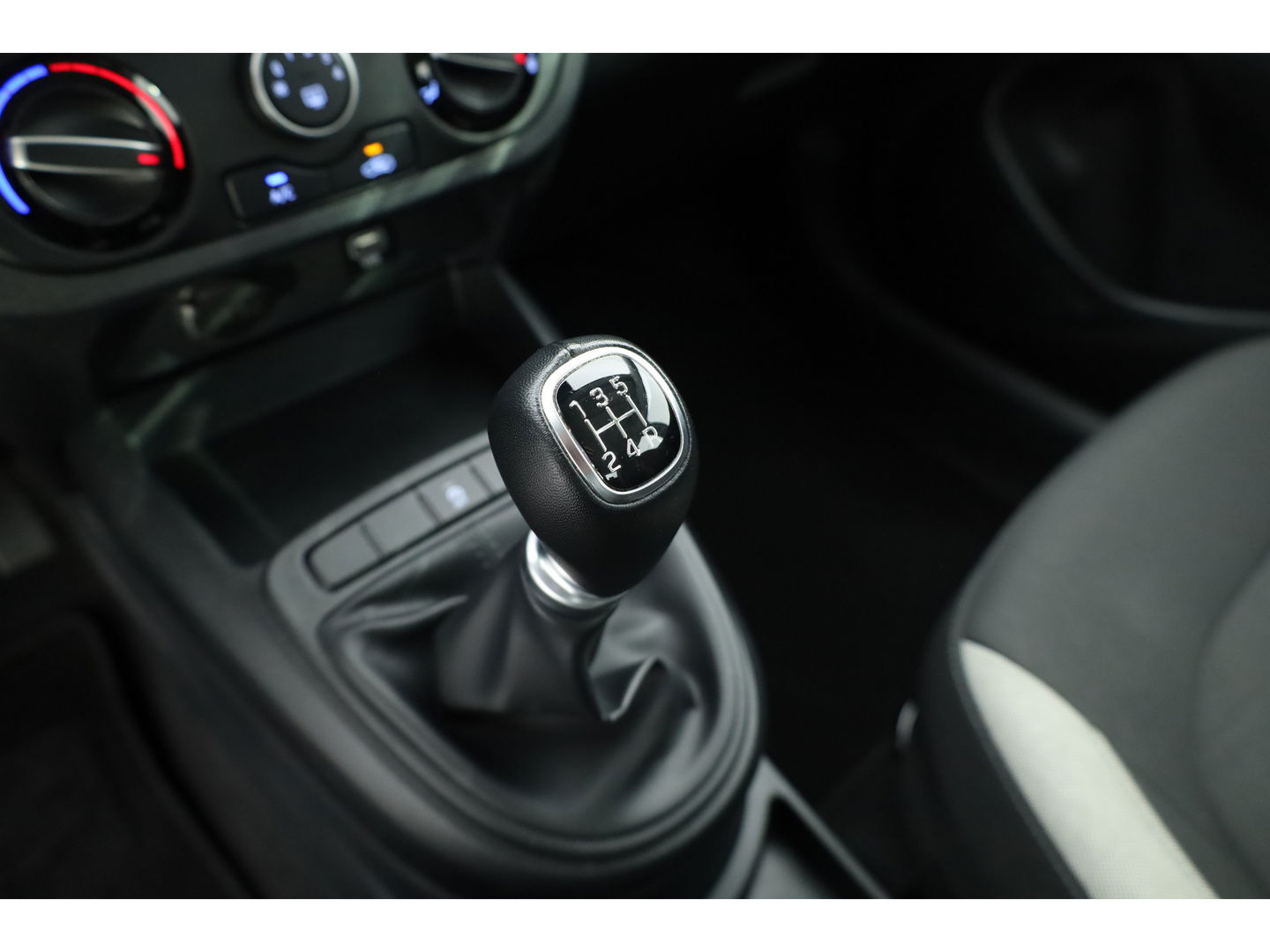 Hyundai i10 1.0 Comfort 5-zits | Apple CarPlay & Android Auto | Cruise Control | DAB | Airco | 14''