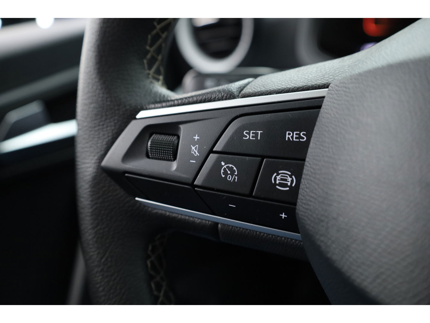 SEAT Ibiza 1.0 EcoTSI Style Online | Cruise Control | Apple CarPlay & Android Auto | DAB | Stoelverw. | All Season | 15''