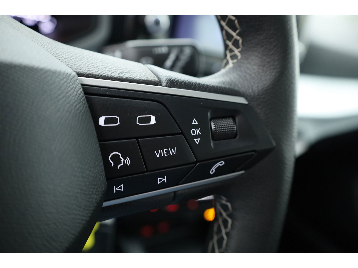 SEAT Ibiza 1.0 EcoTSI Style Online | Cruise Control | Apple CarPlay & Android Auto | DAB | Stoelverw. | All Season | 15''