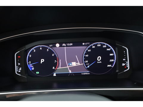 Volkswagen Tiguan 1.5 TSI R-Line DSG | Adapt. Cruise | Trekhaak | CarPlay | Navi | IQ. Light | All Season | Stoelverw. | Keyless