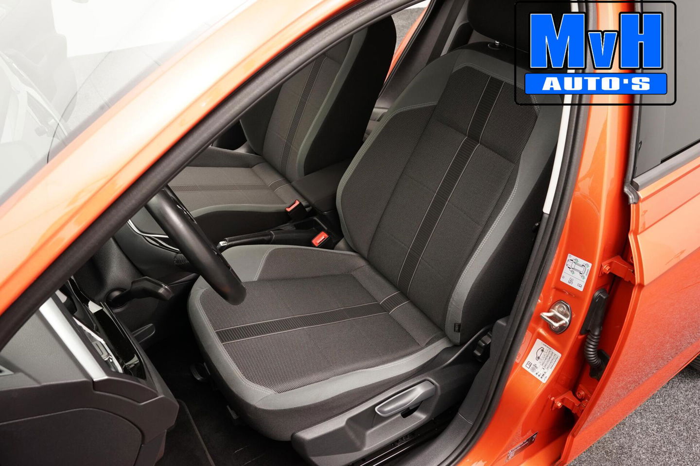 Volkswagen Polo 1.0 TSI Highline|TREKH|CAMERA|LED|CLIMA|ACC