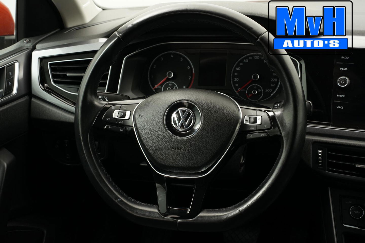 Volkswagen Polo 1.0 TSI Highline|TREKH|CAMERA|LED|CLIMA|ACC