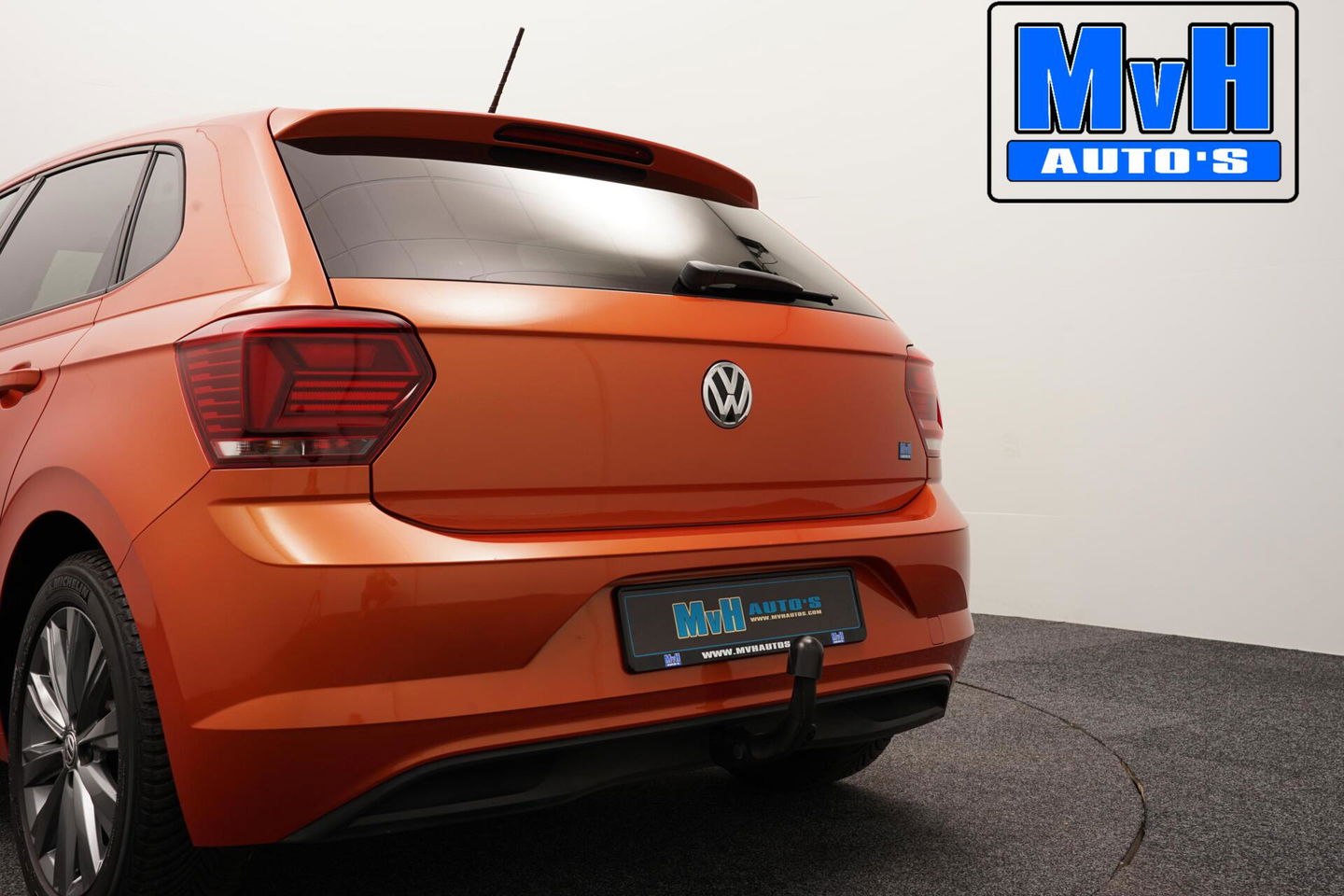 Volkswagen Polo 1.0 TSI Highline|TREKH|CAMERA|LED|CLIMA|ACC