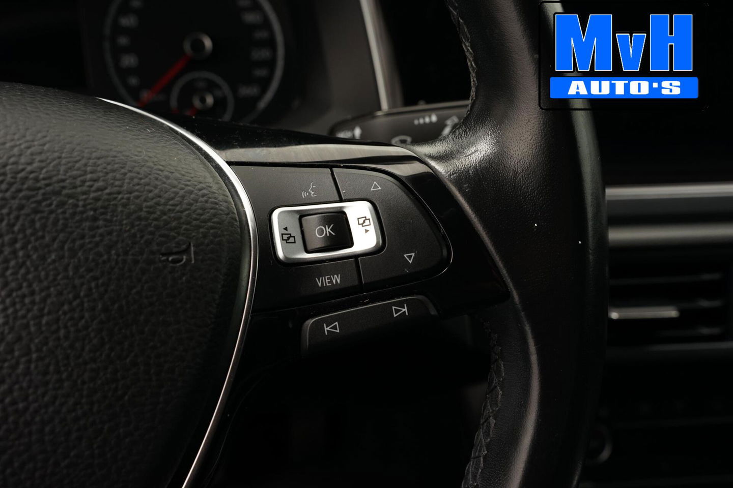 Volkswagen Polo 1.0 TSI Highline|TREKH|CAMERA|LED|CLIMA|ACC