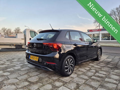 Volkswagen Polo 1.0 TSI Life, Nieuw model, Carplay, PDC V+A