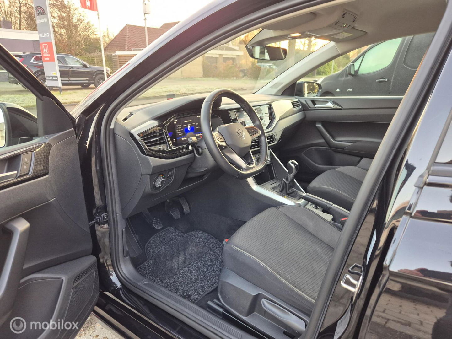 Volkswagen Polo 1.0 TSI Life, Nieuw model, Carplay, PDC V+A