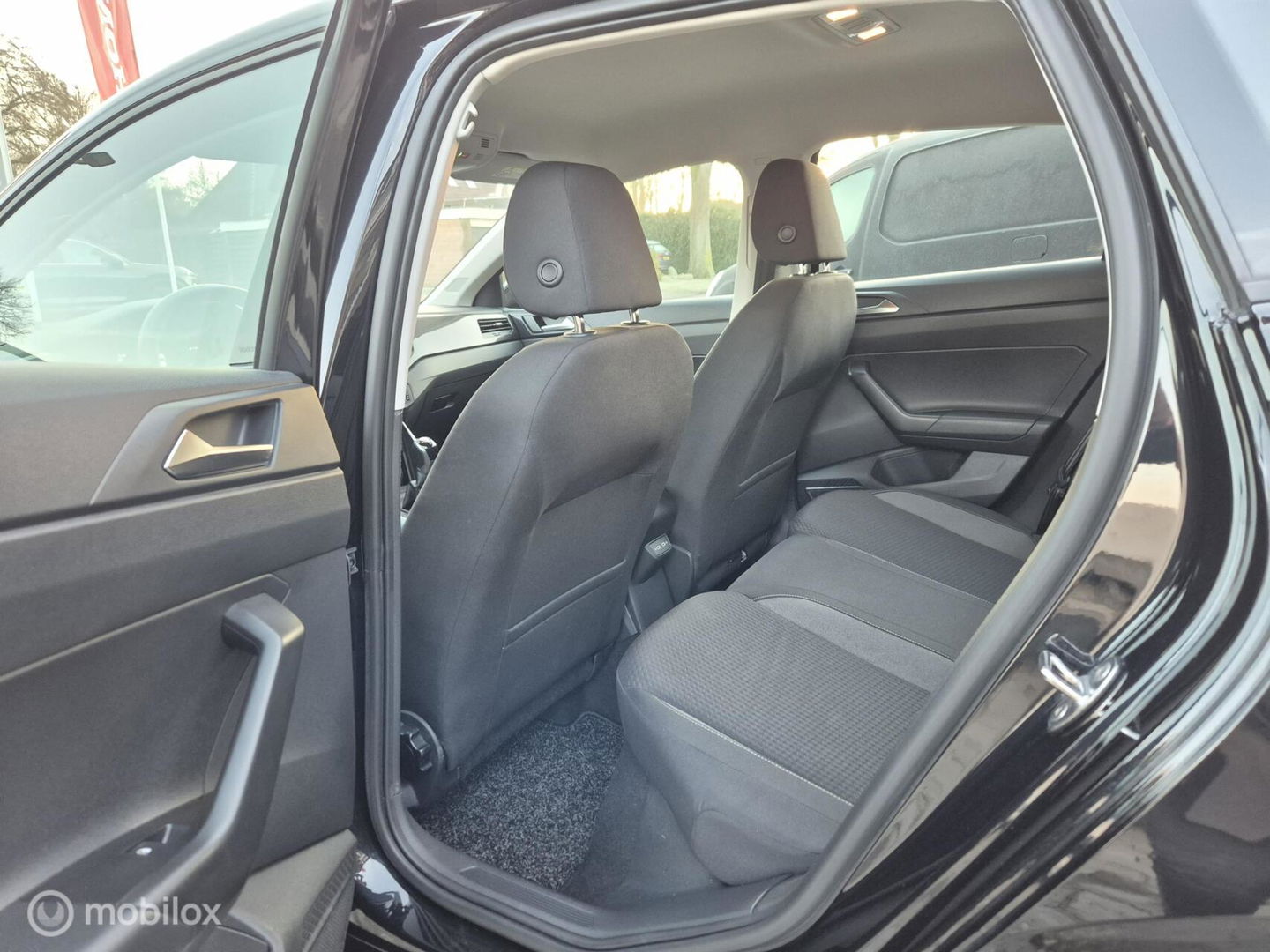 Volkswagen Polo 1.0 TSI Life, Nieuw model, Carplay, PDC V+A