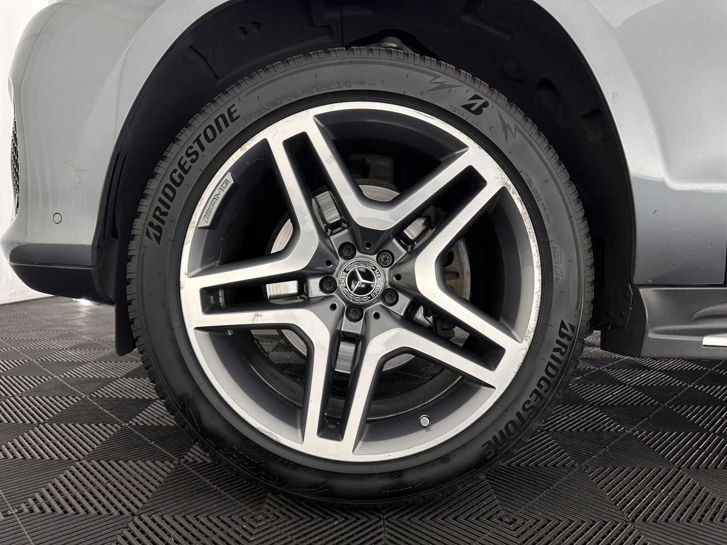 Mercedes-Benz GLS 350 d 4MATIC AMG-Line [ 7-Pers ] *PANO | LEATHER | FULL-LED | DISTRONIC | NAVI-FULLMAP | HEAT/COLD-COMFORTSEATS | BLINDSPOT | MEMORY-PACK | HARMAN/KARDON | TOPVIEW | KEYLESS | SHIFTPADDLES | PRIVACY-GLASS | TOWBAR | 21''ALU*