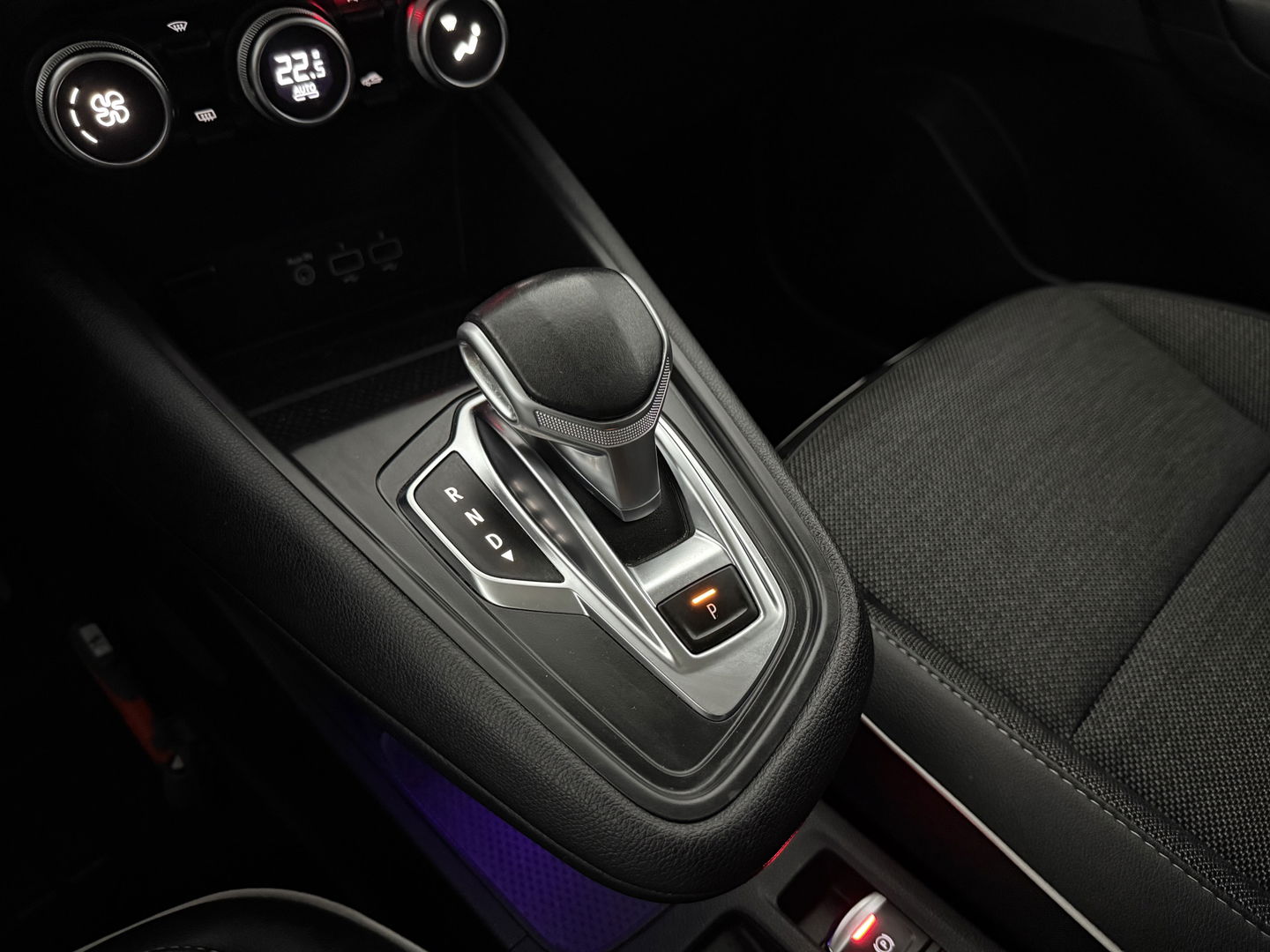 Renault Captur 1.3 TCe Intens | Camera | Adap. Cruise | Sfeer | Bose | Virtual | Trekh. | Stuurverw. | Keyless | Carplay | NAP