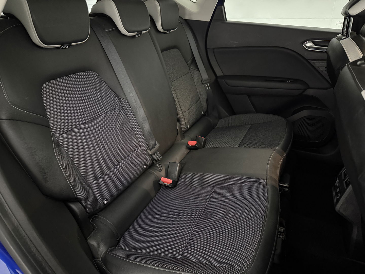 Renault Captur 1.3 TCe Intens | Camera | Adap. Cruise | Sfeer | Bose | Virtual | Trekh. | Stuurverw. | Keyless | Carplay | NAP