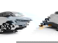 Renault Mégane - E-Tech EV60 Optimum Charge Iconic [ 3-Fase ] (INCL-BTW) Aut. *22 kW-CHARGE | LEATHER | FULL-LED | TOPVIEW | ADAPTIVE-CRUISE | BLINDSPOT | LANE-ASSIST | HEATED-COMFORTSEATS | DIGITAL-MIRROR | DIGI-COCKPIT | ECC | PRIVACY-GLASS | PDC | 20
