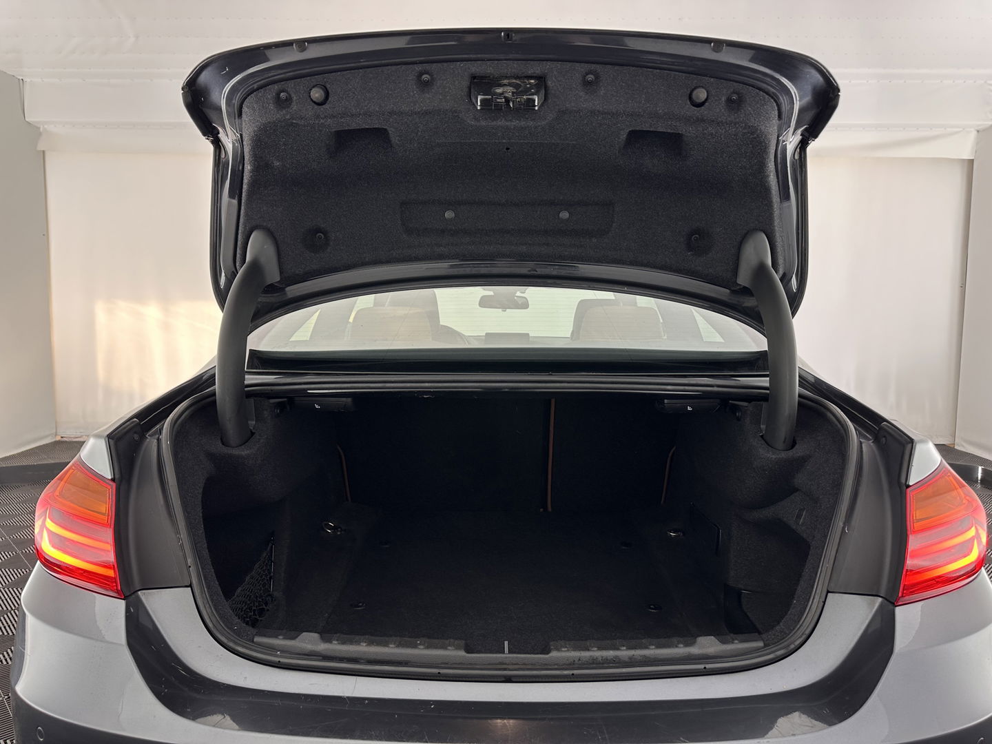 BMW 4 Serie Coupé 435d xDrive Executive Aut. *LEATHER | BI-XENON | MEMORY-PACK | TOPVIEW | HEAD-UP | BLINDSPOT | HEATED-SPORTSEATS | KEYLESS | NAVI-FULLMAP | ECC | PDC | CRUISE | 19''ALU*