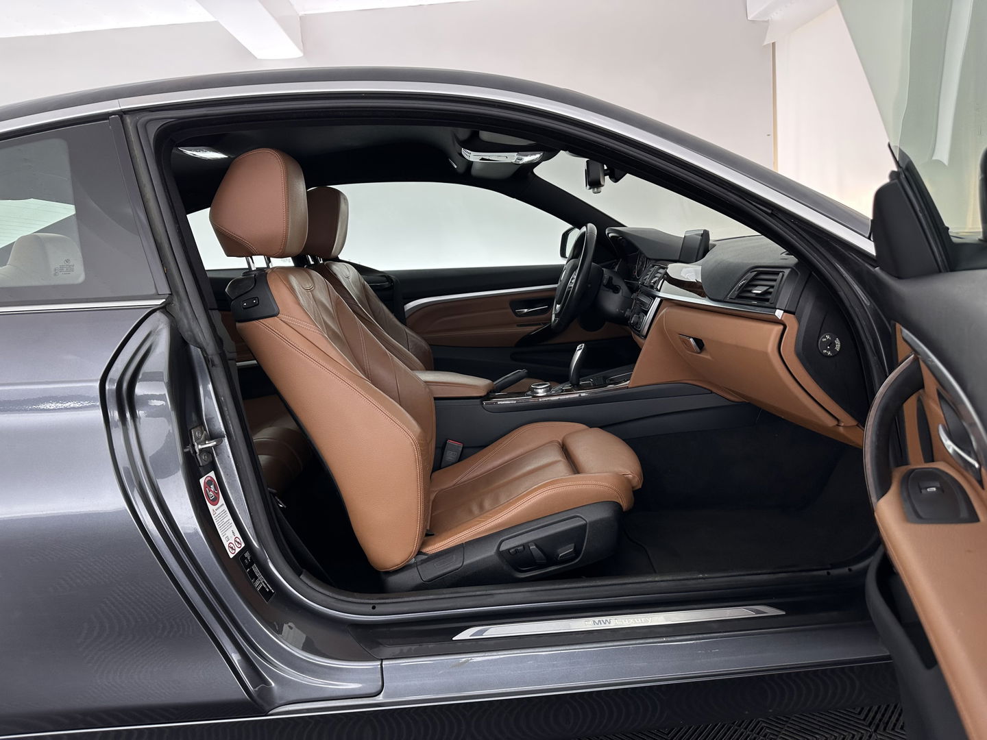 BMW 4 Serie Coupé 435d xDrive Executive Aut. *LEATHER | BI-XENON | MEMORY-PACK | TOPVIEW | HEAD-UP | BLINDSPOT | HEATED-SPORTSEATS | KEYLESS | NAVI-FULLMAP | ECC | PDC | CRUISE | 19''ALU*