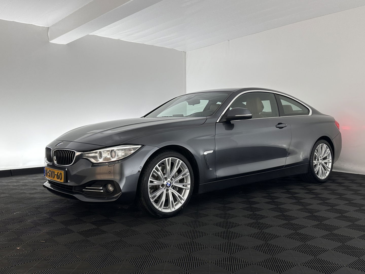 BMW 4 Serie Coupé 435d xDrive Executive Aut. *LEATHER | BI-XENON | MEMORY-PACK | TOPVIEW | HEAD-UP | BLINDSPOT | HEATED-SPORTSEATS | KEYLESS | NAVI-FULLMAP | ECC | PDC | CRUISE | 19''ALU*