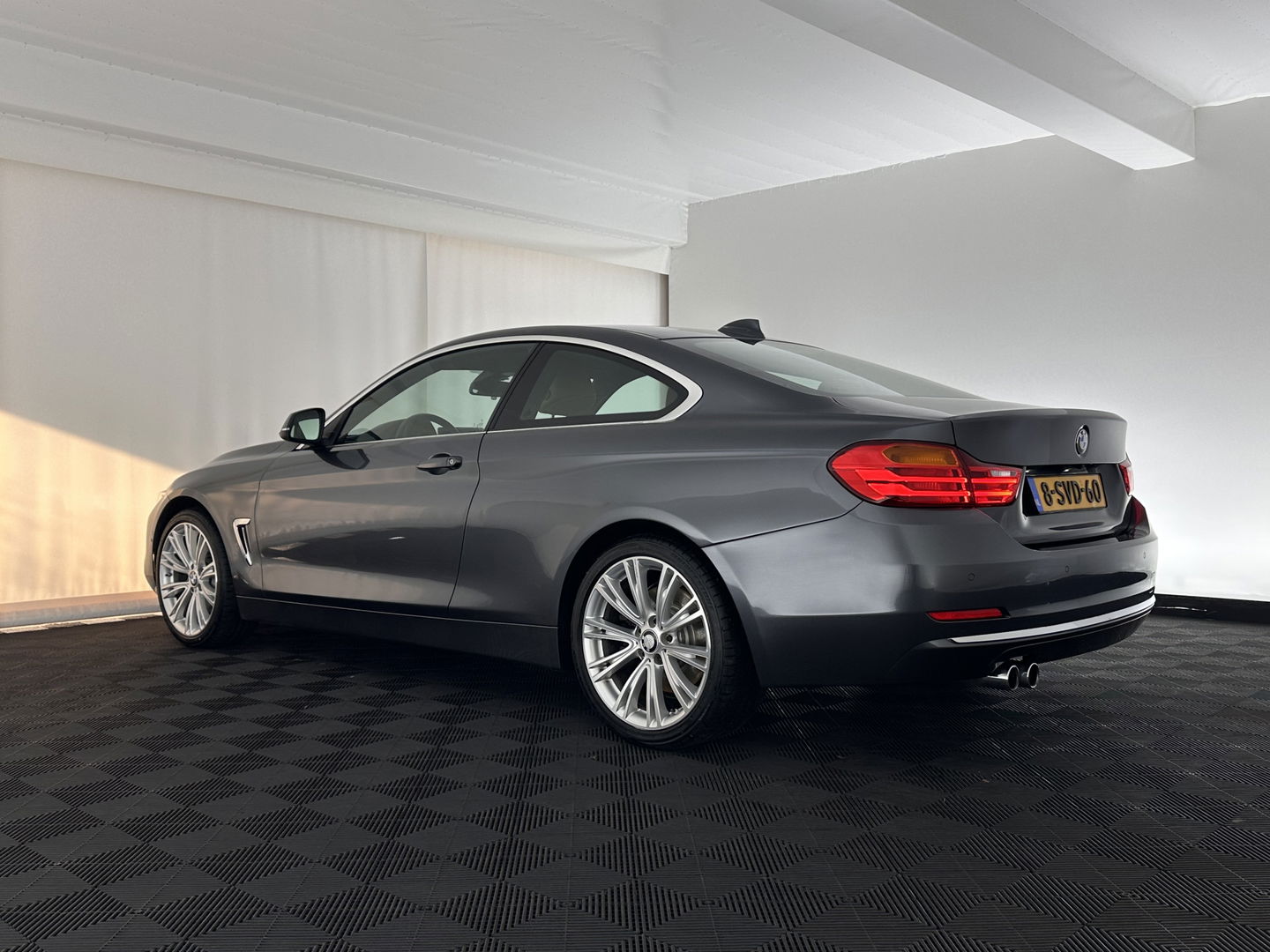 BMW 4 Serie Coupé 435d xDrive Executive Aut. *LEATHER | BI-XENON | MEMORY-PACK | TOPVIEW | HEAD-UP | BLINDSPOT | HEATED-SPORTSEATS | KEYLESS | NAVI-FULLMAP | ECC | PDC | CRUISE | 19''ALU*