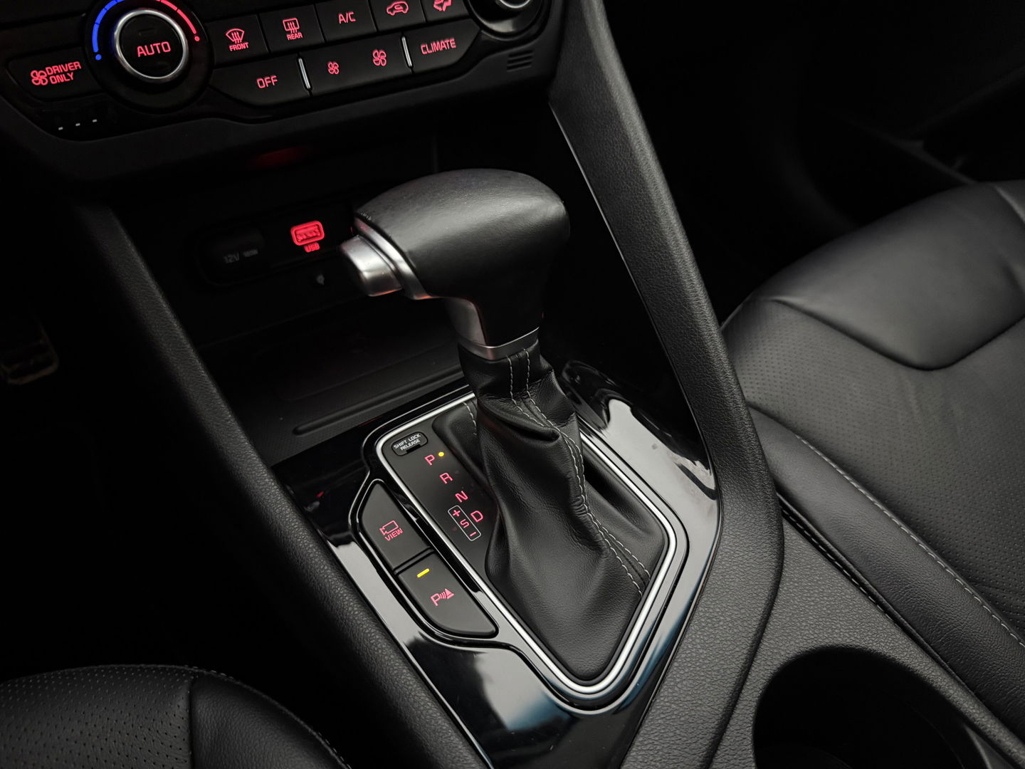 Kia Niro 1.6 GDi Hybrid ExecutiveLine | Pano | JBL | Camera | Memory | Carplay | Trekh. | Stoel/stuur verw. | NAP