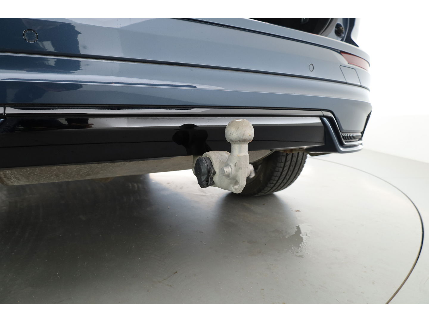 Volvo XC60 2.0 T8 Plug-in hybrid AWD Ultimate Dark | 455 PK | Head-up | Elek. Trekhaak | H&K Audio | 360 camera | ACC |