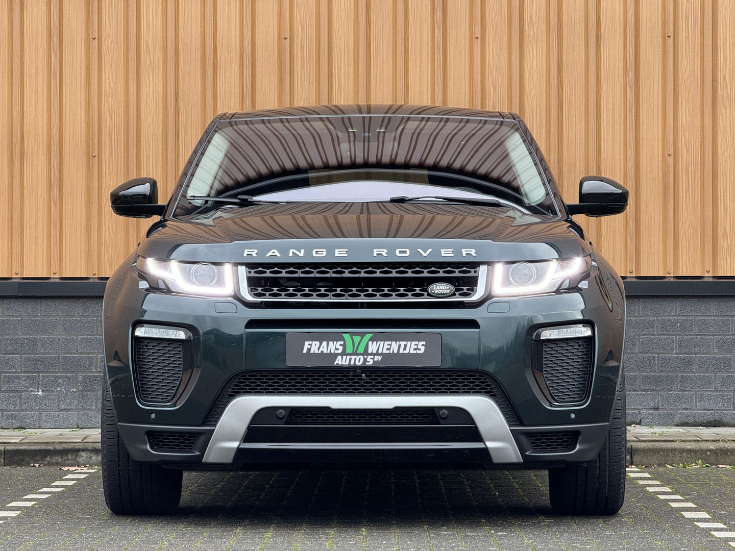 Land Rover Range Rover Evoque 2.0 TD4 HSE Dynamic | Head-Up Display | Meridian | Camera | Lane Assist | Dodehoeksensor | Leder | Memory Seats | Elektrische Achterklep | LED | Xenon |