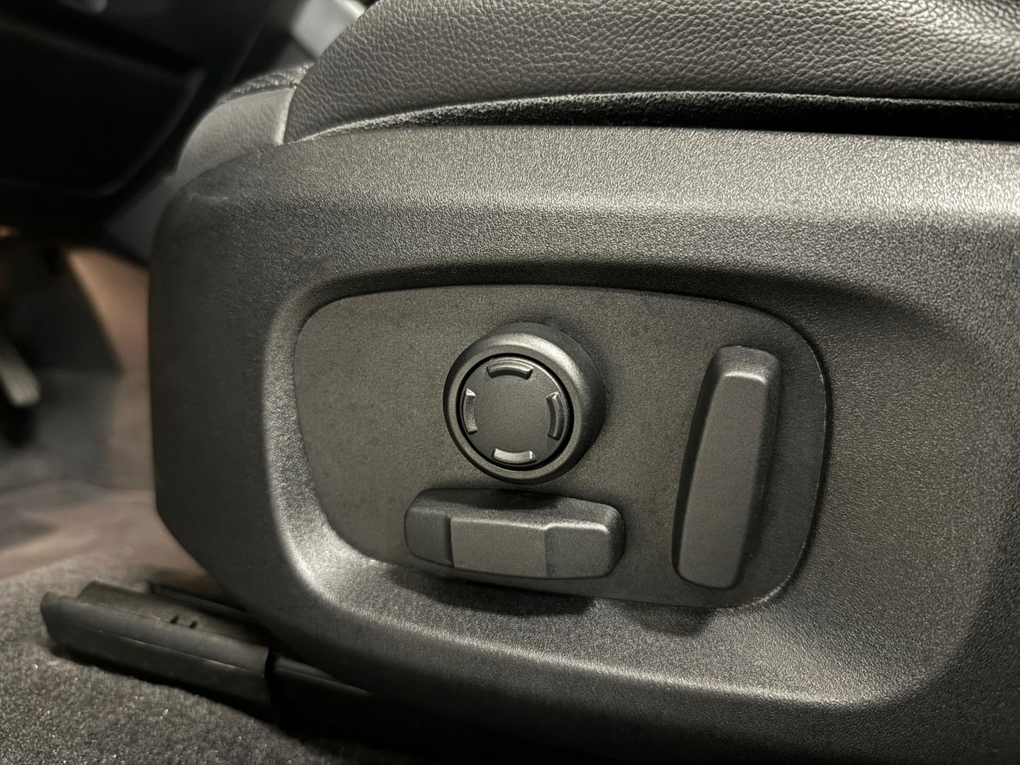 Land Rover Range Rover Evoque 2.0 TD4 HSE Dynamic | Head-Up Display | Meridian | Camera | Lane Assist | Dodehoeksensor | Leder | Memory Seats | Elektrische Achterklep | LED | Xenon |