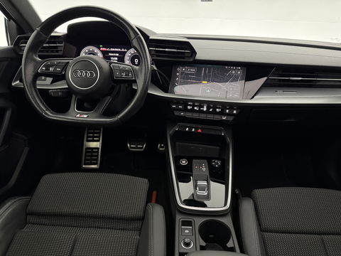 Audi A3 30 TFSI S-line Black optic | Pano | Virtual | Carplay | Cruise | Navi | Parkeersens.
