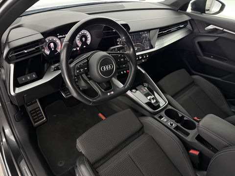 Audi A3 30 TFSI S-line Black optic | Pano | Virtual | Carplay | Cruise | Navi | Parkeersens.