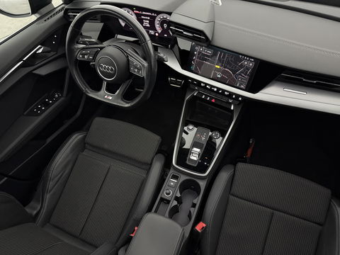 Audi A3 30 TFSI S-line Black optic | Pano | Virtual | Carplay | Cruise | Navi | Parkeersens.