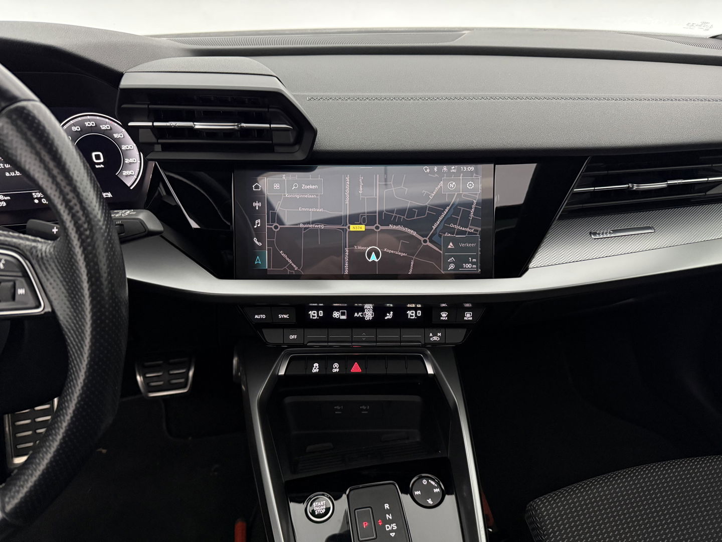 Audi A3 30 TFSI S-line Black optic | Pano | Virtual | Carplay | Cruise | Navi | Parkeersens.