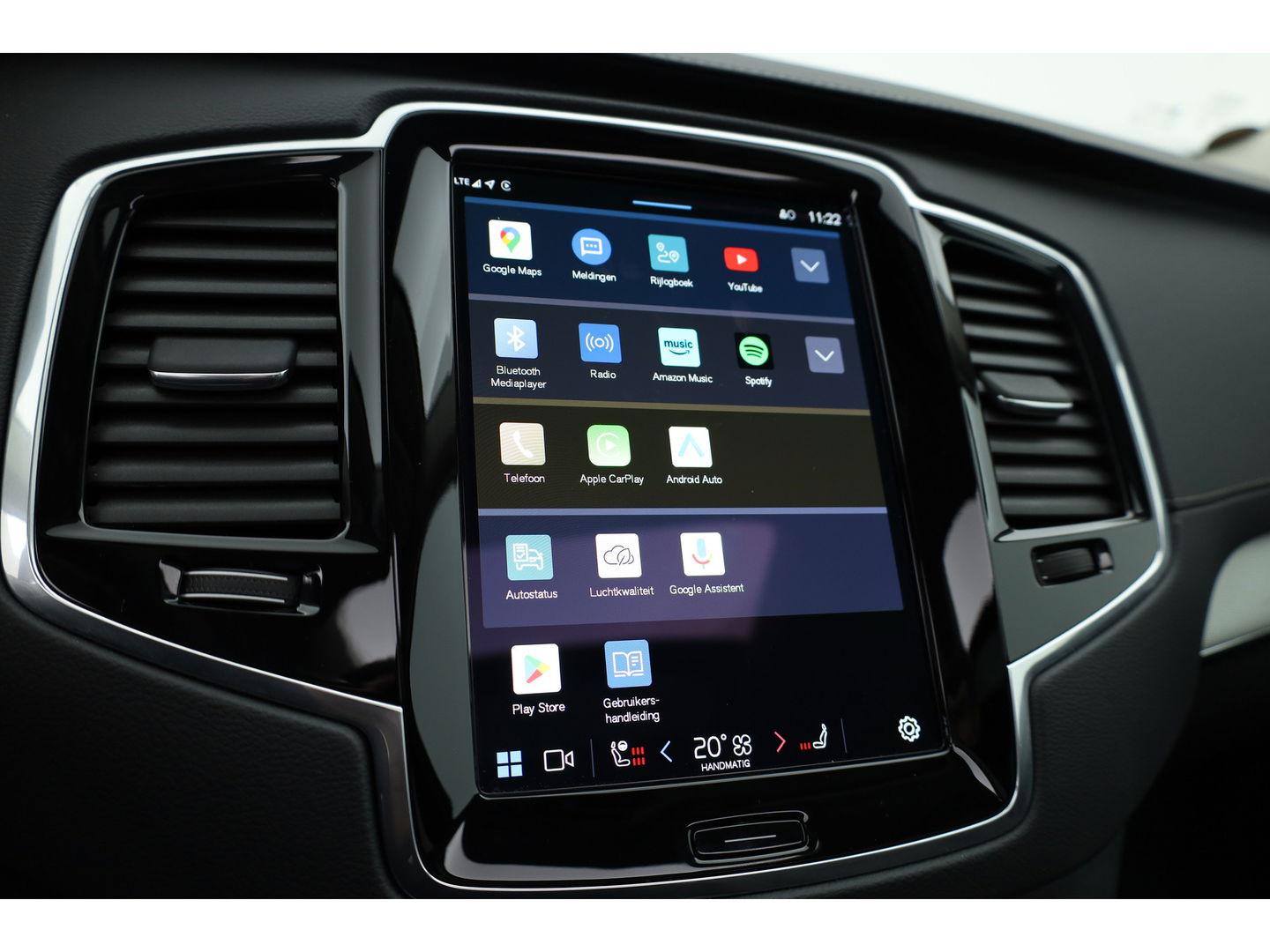 Volvo XC90 2.0 T8 Recharge AWD Plus Dark | Pano | Luchtvering | Elek. Trekhaak | Memory | 360cam | Stoel- Stuurverw. | Harman Kardon