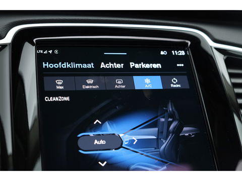 Volvo XC90 2.0 T8 Recharge AWD Plus Dark | Pano | Luchtvering | Elek. Trekhaak | Memory | 360cam | Stoel- Stuurverw. | Harman Kardon