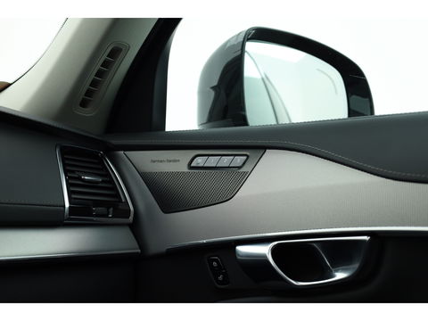 Volvo XC90 2.0 T8 Recharge AWD Plus Dark | Pano | Luchtvering | Elek. Trekhaak | Memory | 360cam | Stoel- Stuurverw. | Harman Kardon