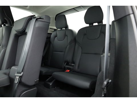 Volvo XC90 2.0 T8 Recharge AWD Plus Dark | Pano | Luchtvering | Elek. Trekhaak | Memory | 360cam | Stoel- Stuurverw. | Harman Kardon