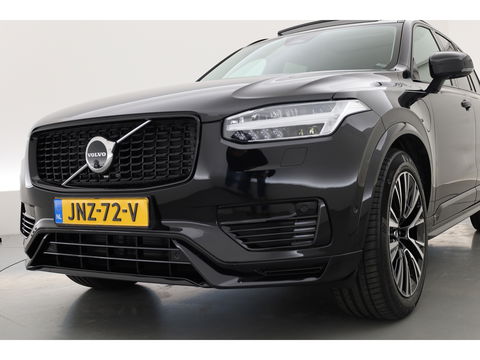 Volvo XC90 2.0 T8 Recharge AWD Plus Dark | Pano | Luchtvering | Elek. Trekhaak | Memory | 360cam | Stoel- Stuurverw. | Harman Kardon