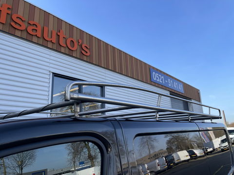 Renault Trafic 2.0 dCi 120pk T29 L2H1 Work Edition / vaste prijs rijklaar € 17.950 ex btw / euro 6 / bpm vrij / lease vanaf € 302 / imperial / trekhaak / camera / airco / cruise control