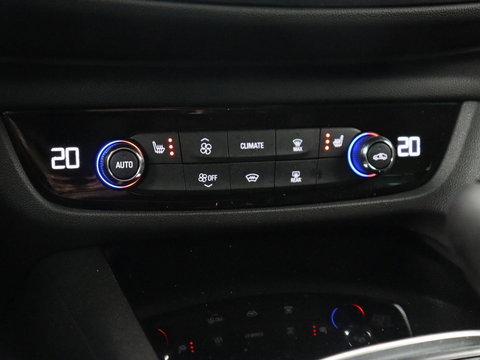 Opel Insignia 2.0 Turbo GSI 4X4 | 230pk | Origineel NL | Head-Up | Adaptive cruise | BOSE Sound | Stoelverwarming | Matrix LED | Camera | Alcantara | Carplay | Navigatie | Keyless | Stuurverwarming | 121.800km NAP