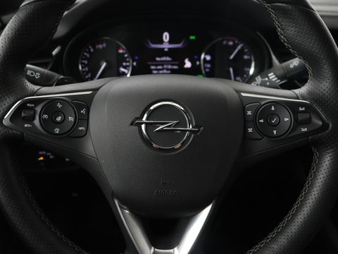 Opel Insignia 2.0 Turbo GSI 4X4 | 230pk | Origineel NL | Head-Up | Adaptive cruise | BOSE Sound | Stoelverwarming | Matrix LED | Camera | Alcantara | Carplay | Navigatie | Keyless | Stuurverwarming | 121.800km NAP