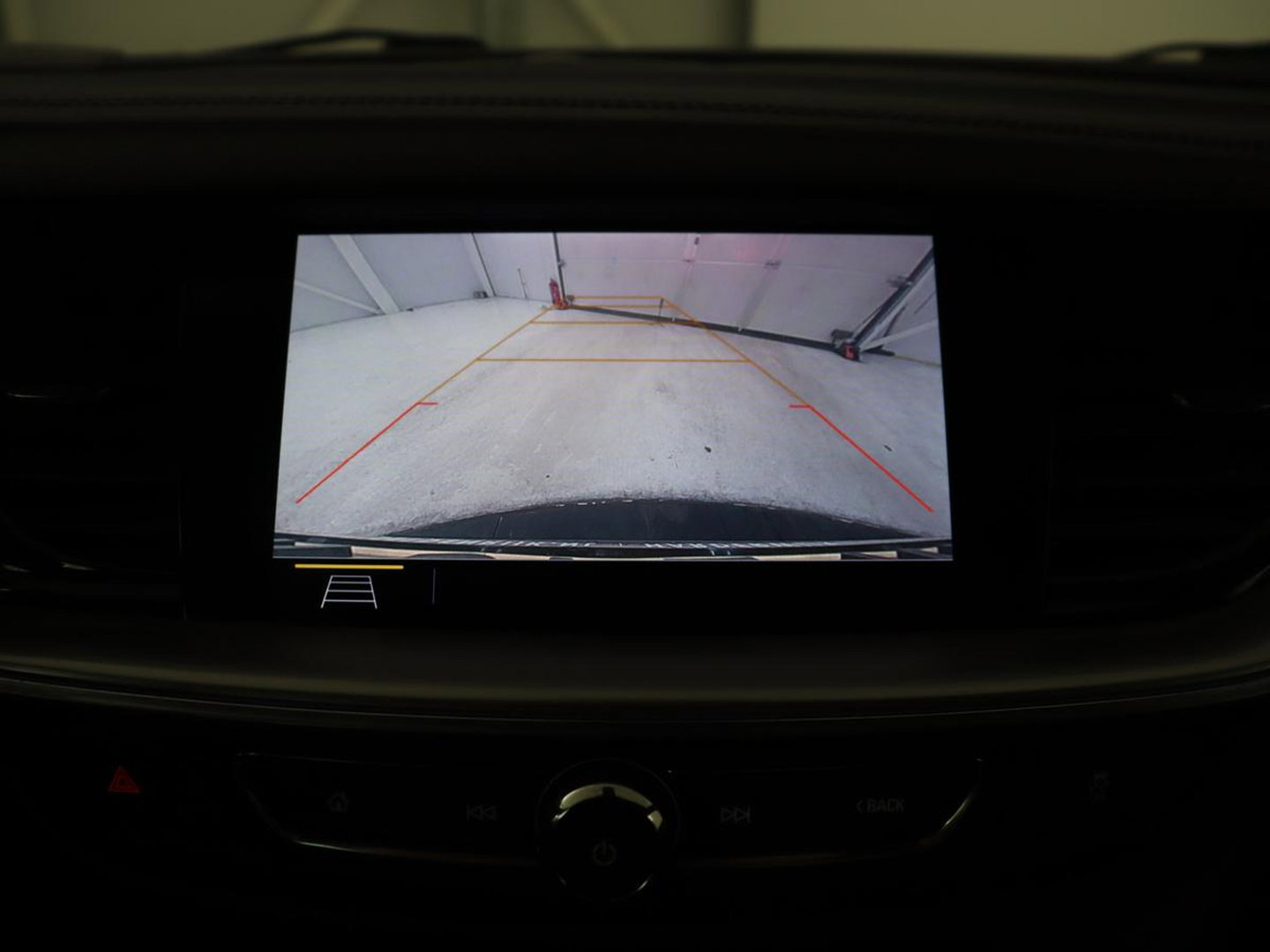 Opel Insignia 2.0 Turbo GSI 4X4 | 230pk | Origineel NL | Head-Up | Adaptive cruise | BOSE Sound | Stoelverwarming | Matrix LED | Camera | Alcantara | Carplay | Navigatie | Keyless | Stuurverwarming | 121.800km NAP