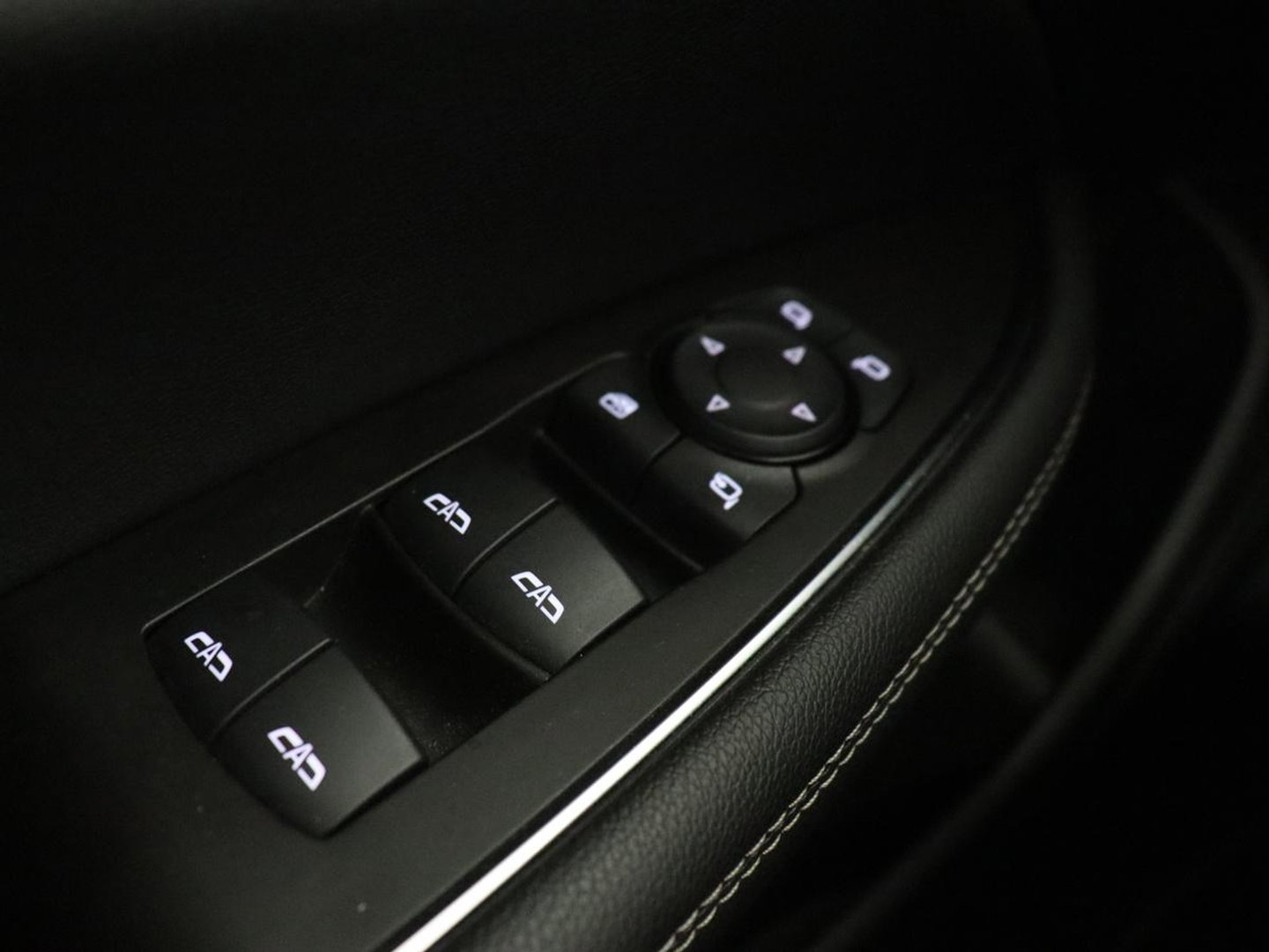 Opel Insignia 2.0 Turbo GSI 4X4 | 230pk | Origineel NL | Head-Up | Adaptive cruise | BOSE Sound | Stoelverwarming | Matrix LED | Camera | Alcantara | Carplay | Navigatie | Keyless | Stuurverwarming | 121.800km NAP