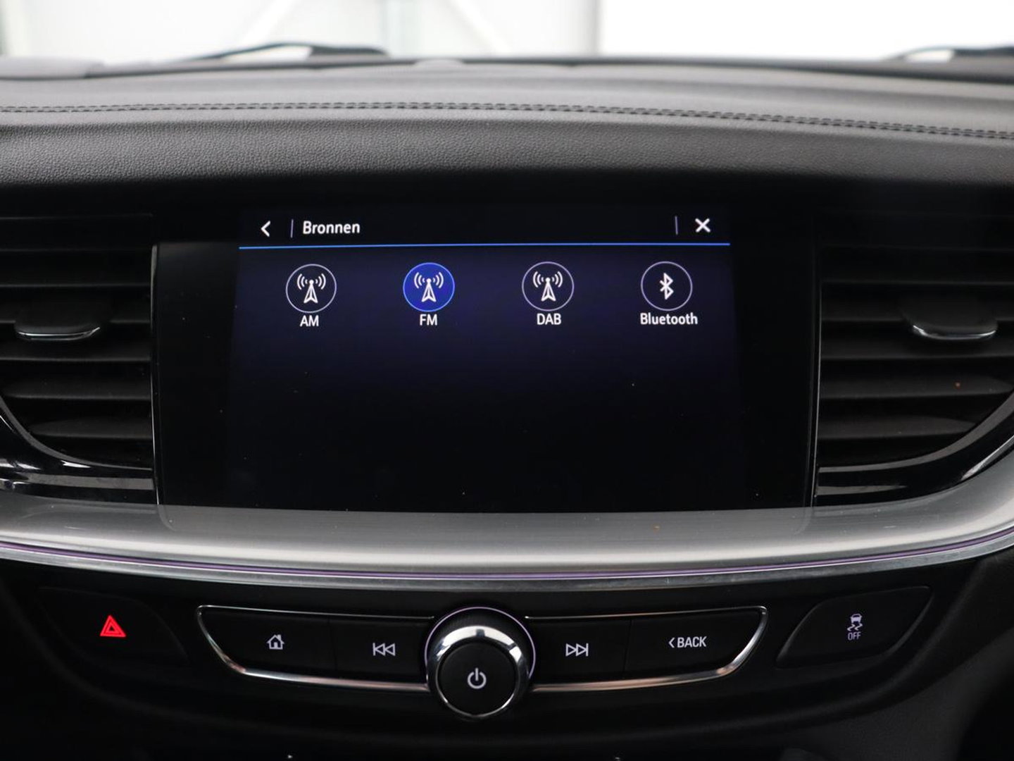 Opel Insignia 2.0 Turbo GSI 4X4 | 230pk | Origineel NL | Head-Up | Adaptive cruise | BOSE Sound | Stoelverwarming | Matrix LED | Camera | Alcantara | Carplay | Navigatie | Keyless | Stuurverwarming | 121.800km NAP