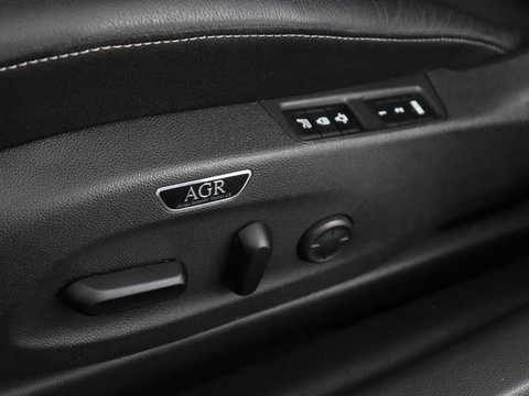 Opel Insignia 2.0 Turbo GSI 4X4 | 230pk | Origineel NL | Head-Up | Adaptive cruise | BOSE Sound | Stoelverwarming | Matrix LED | Camera | Alcantara | Carplay | Navigatie | Keyless | Stuurverwarming | 121.800km NAP