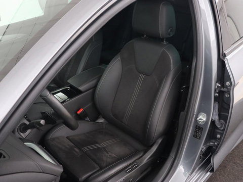 Opel Insignia 2.0 Turbo GSI 4X4 | 230pk | Origineel NL | Head-Up | Adaptive cruise | BOSE Sound | Stoelverwarming | Matrix LED | Camera | Alcantara | Carplay | Navigatie | Keyless | Stuurverwarming | 121.800km NAP