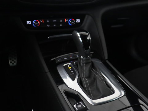 Opel Insignia 2.0 Turbo GSI 4X4 | 230pk | Origineel NL | Head-Up | Adaptive cruise | BOSE Sound | Stoelverwarming | Matrix LED | Camera | Alcantara | Carplay | Navigatie | Keyless | Stuurverwarming | 121.800km NAP