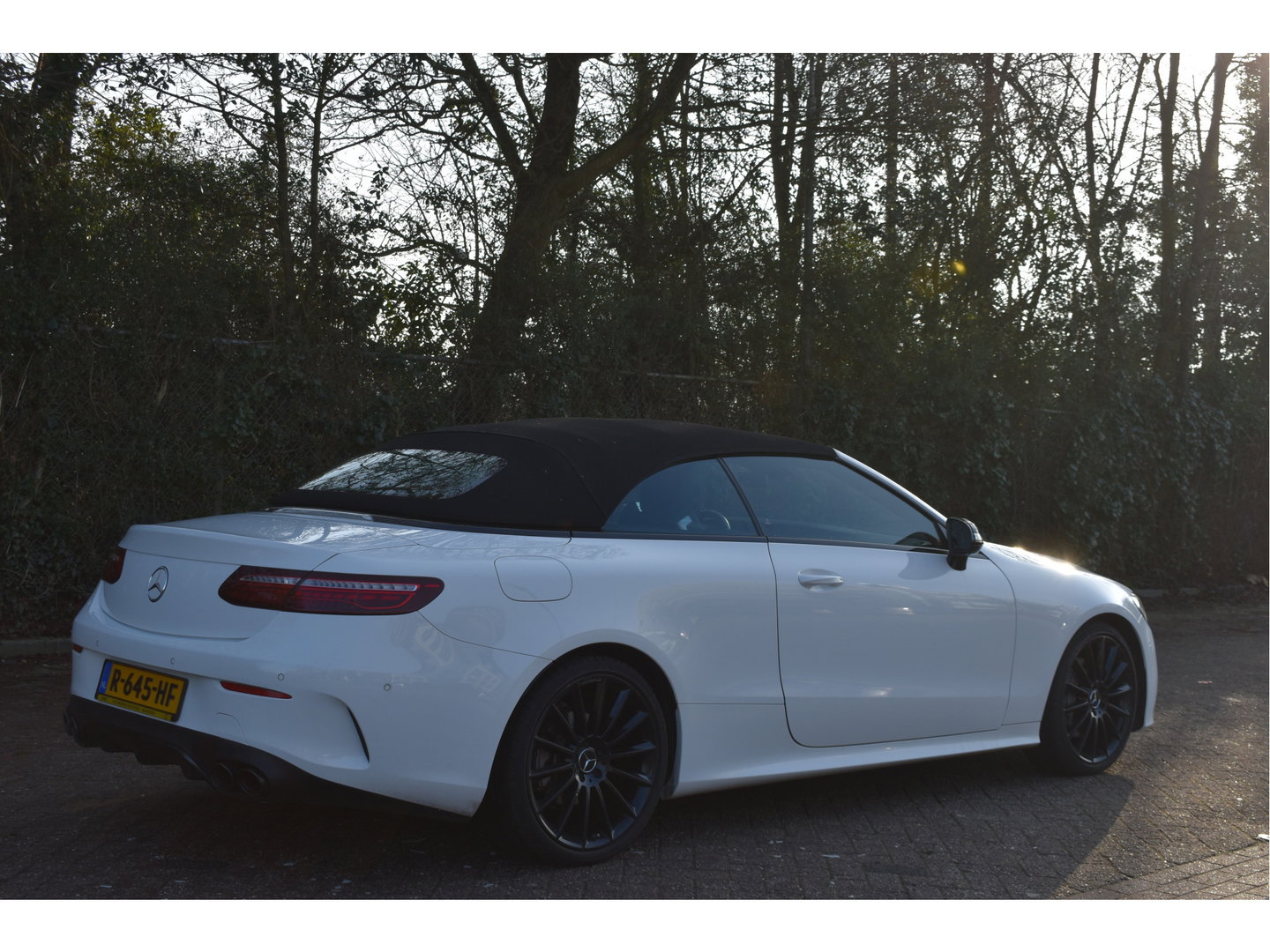 Mercedes-Benz E-Klasse Cabrio 200 AMG Line Navigatie | Cruise Control | Virtual Cockpit | Stoelverwarming | Camera