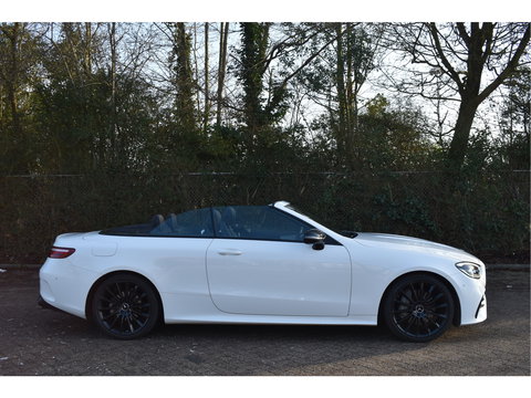 Mercedes-Benz E-Klasse Cabrio 200 AMG Line Navigatie | Cruise Control | Virtual Cockpit | Stoelverwarming | Camera