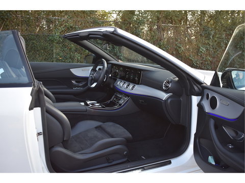 Mercedes-Benz E-Klasse Cabrio 200 AMG Line Navigatie | Cruise Control | Virtual Cockpit | Stoelverwarming | Camera