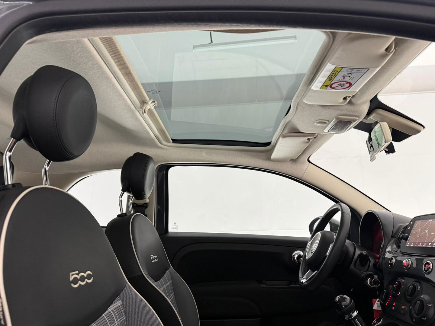 Fiat 500 0.9 TwinAir Turbo Lounge | Pano | Airco | Cruise | Navi | Carplay | Parkeersens. | NAP