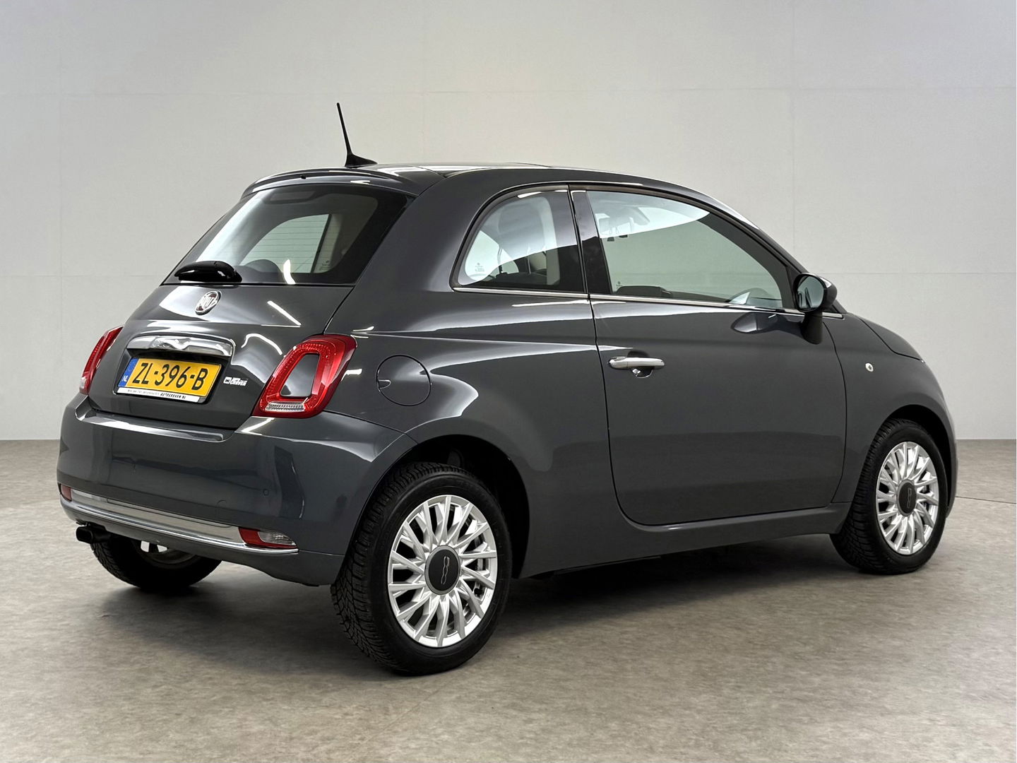 Fiat 500 0.9 TwinAir Turbo Lounge | Pano | Airco | Cruise | Navi | Carplay | Parkeersens. | NAP